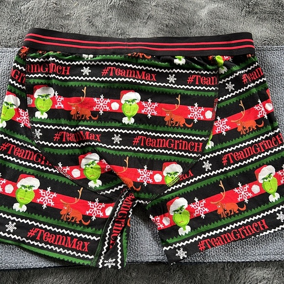 NWT Men’s Grinch Boxer Briefs - Large - Picture 2 of 4
